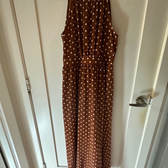 Polka Dot Print Halter Neck Dress - Picture 6 of 7